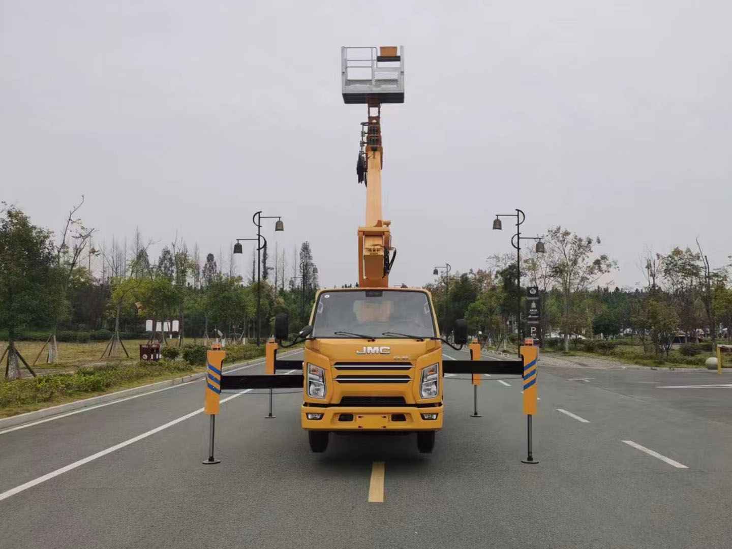 江铃国六单排座17.5米高空作业车